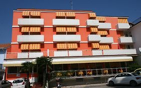 Hotel Paron